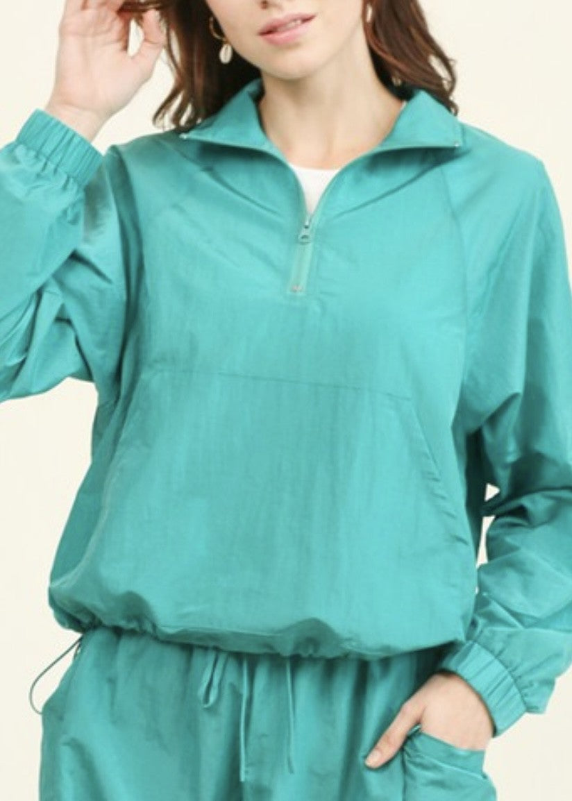 Skye Pullover Windbreaker