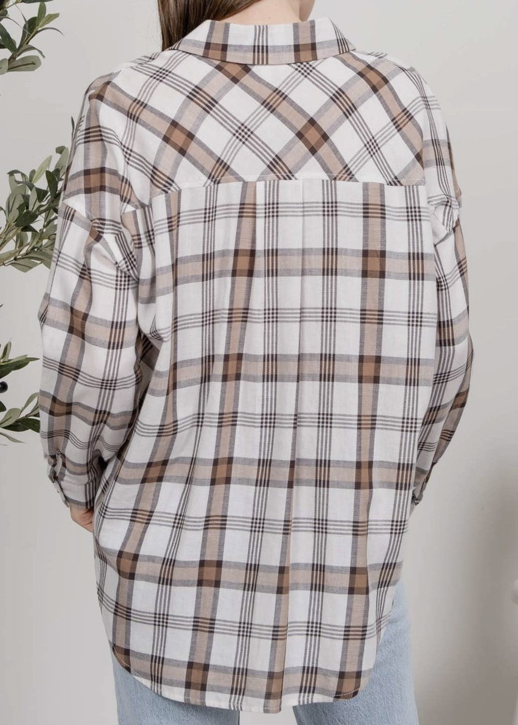 Lightweight Cotton Plaid Button Down