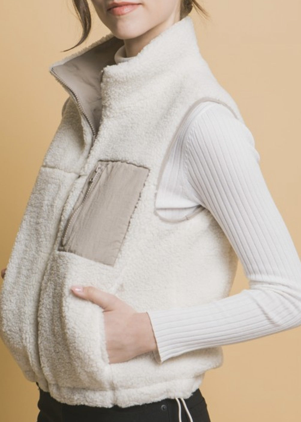 Teagan Reversible Fleeve Vest