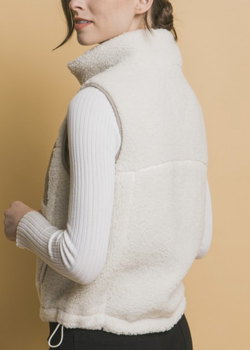 Teagan Reversible Fleeve Vest