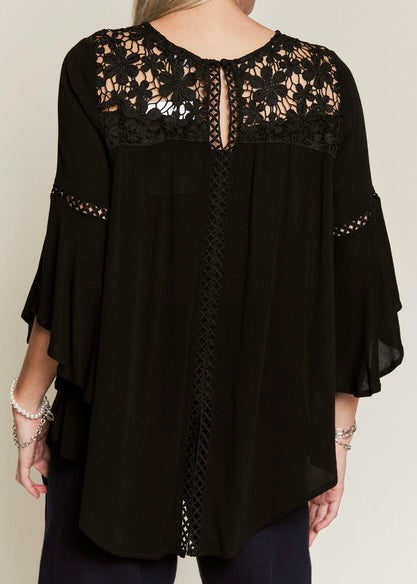 Lace-trimmed 3/4 Slv Flowy Top