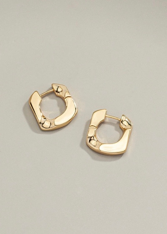 Hinged Chain-Link Huggie Hoop Earrings