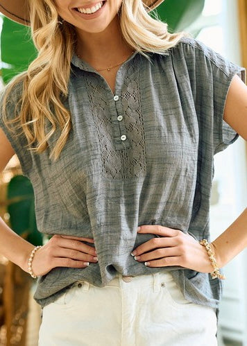 Short-sleeved shirt w/ front lace & button detail