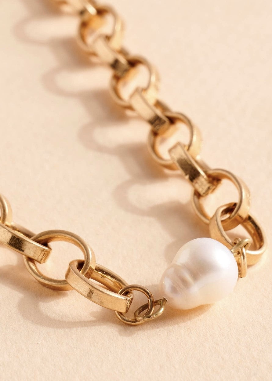 Pearl Charm Chain Linked Necklace